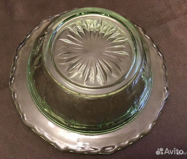 Вазочка зелёное стекло