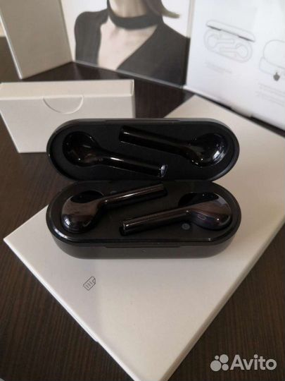 Беспроводные наушники Huawei Freebuds