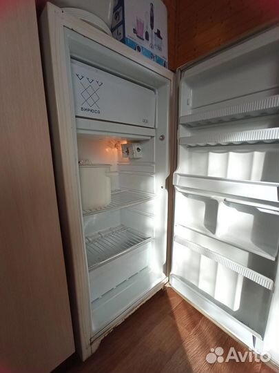 Холодильник бирюса 3