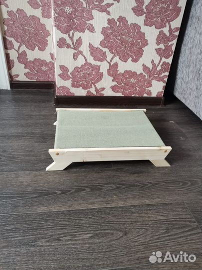 Лежанка для котов и собак маленьких пород