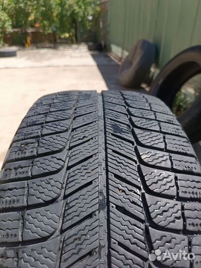 Michelin X-Ice 3 245/50 R18 104H