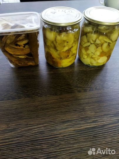 Брусника грибы маринованные,сушеные, огурцы сол