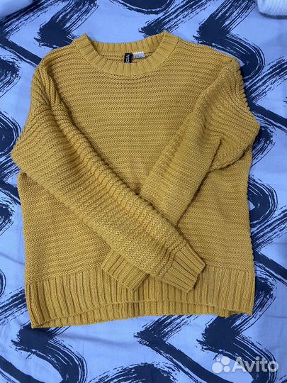 Свитер женский
