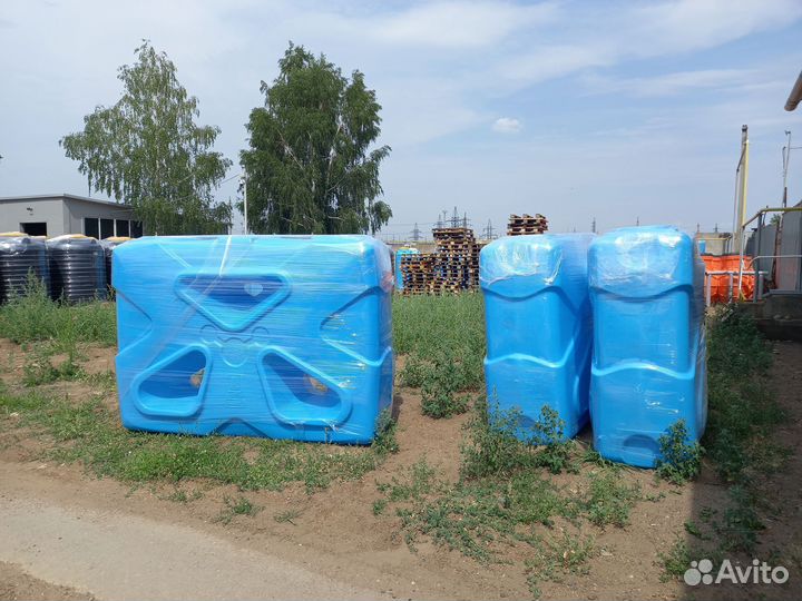 Прямоугольные баки для воды/топлива 2 куб