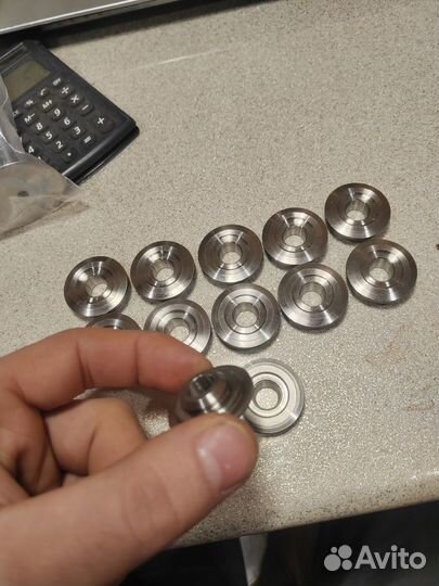 Титановые тарелки клапанов