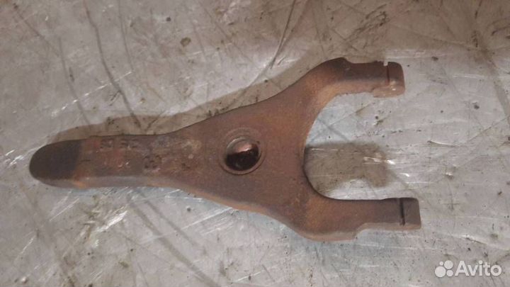 Вилка сцепления Toyota Corolla Verso 2003