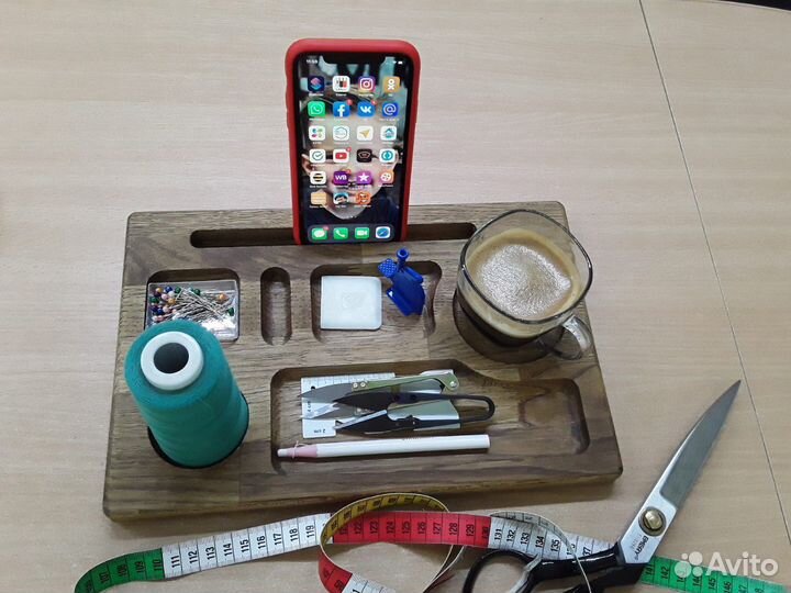 Менажница из дерева, винный стол