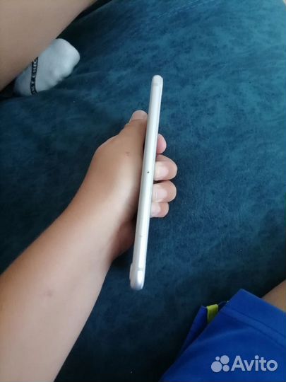 iPhone 8, 64 ГБ