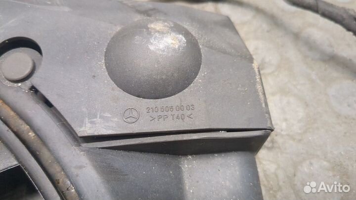 Вентилятор радиатора Mercedes E W210, 1998