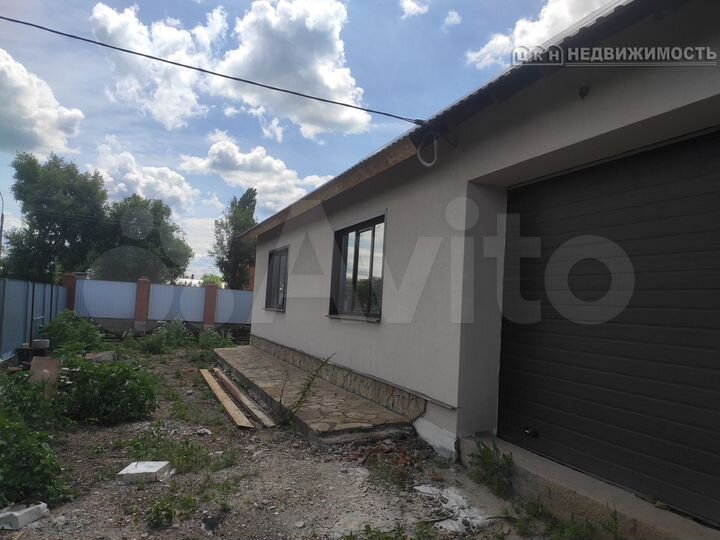 Дом 240 м² на участке 6 сот.