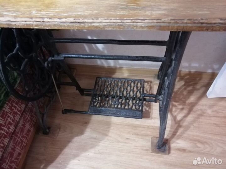 Швейная машина Singer