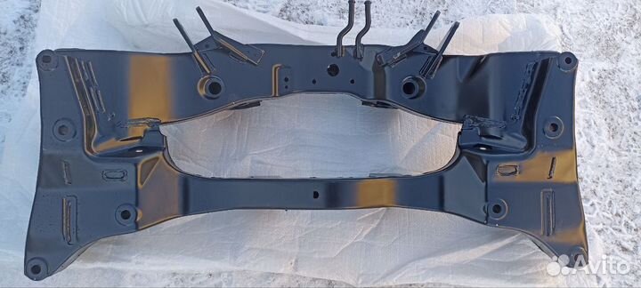 Mitsubishi Outlander 1 Задний подрамник