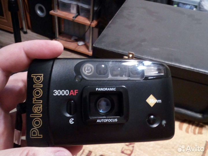 Плёночный фотоаппарат polaroid