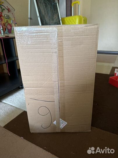 Коробка детских игрушек