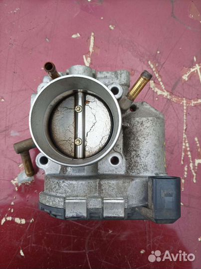 Дроссельная заслонка VAG 06A133062D