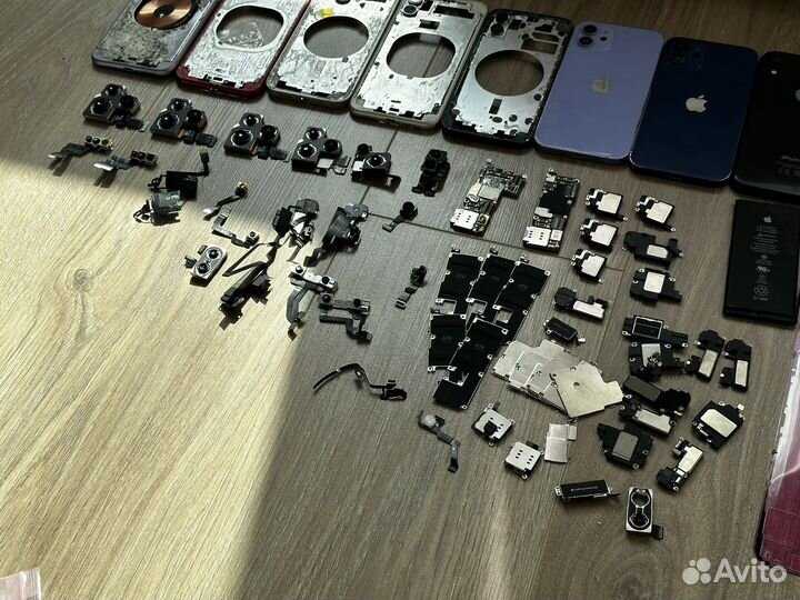 Запчасти/чехлы/коробки iPhone