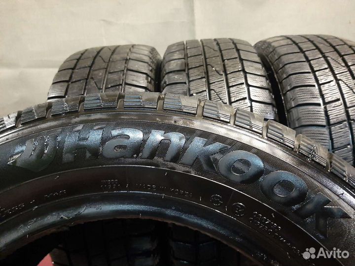 Hankook Winter I'Cept IZ W606 215/60 R16