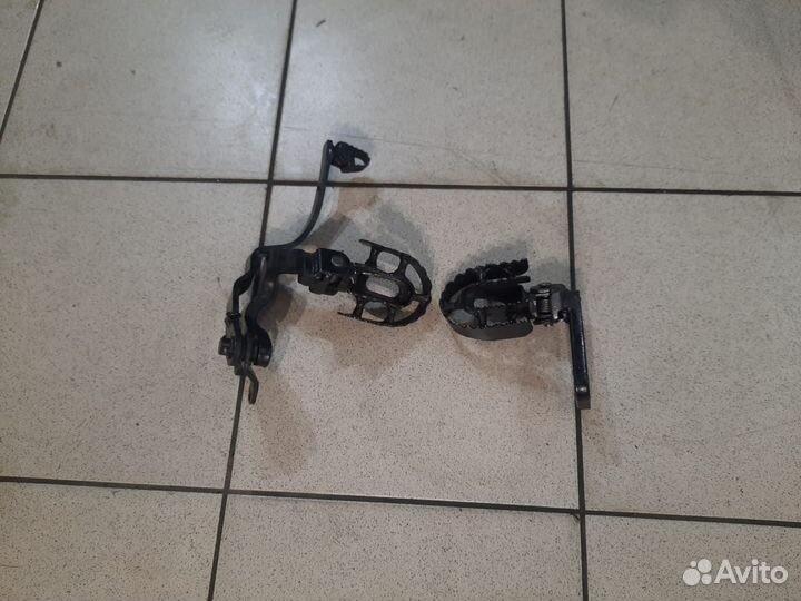 Подножки водительские Yamaha XT600Z Tenere 1988