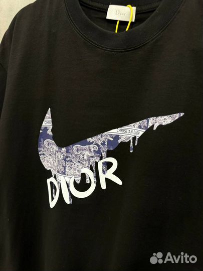 Футболка Dior&Nike трендовая (топ 2024)