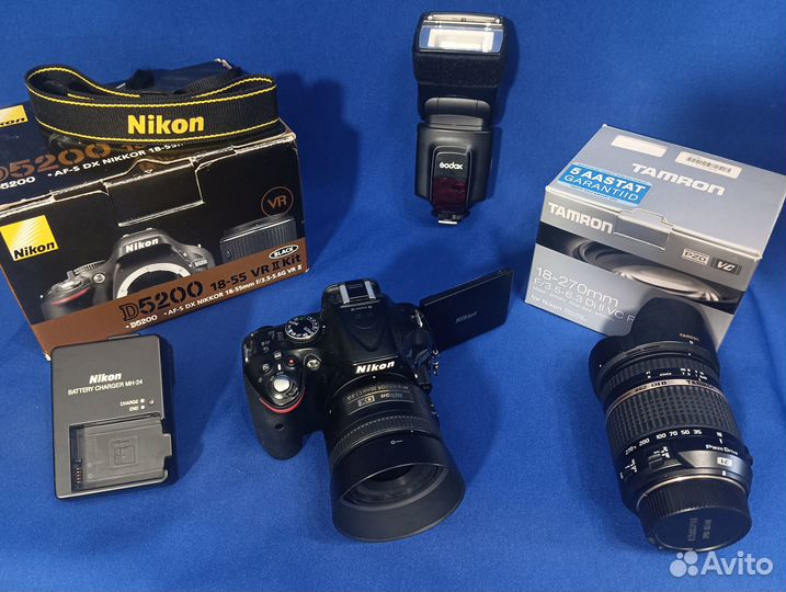 Зеркальный фотоаппарат Nikon D5200 + 2 объектива