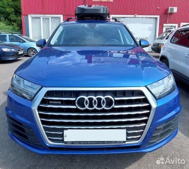 Бокс на крышу Broomer черный на Audi Q7
