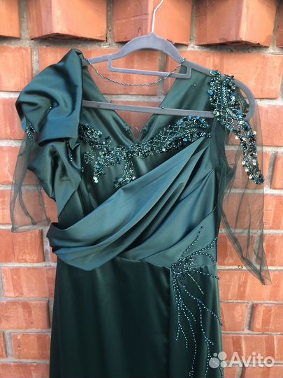 Платье вечернее в пол