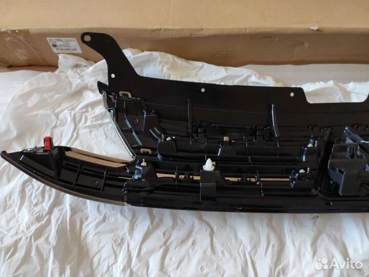 Решетка радиатора Mitsubishi Qutlander