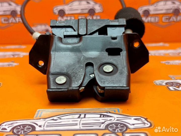 Замок багажника w203 C-class 612.962