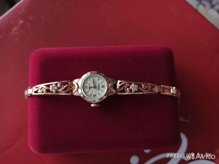 Золотые часы