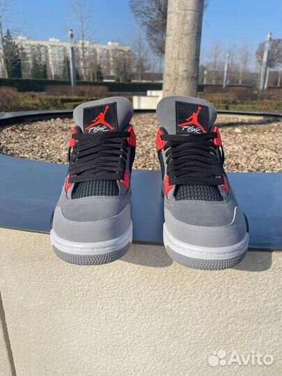 Кроссовки Nike Air Jordan 4