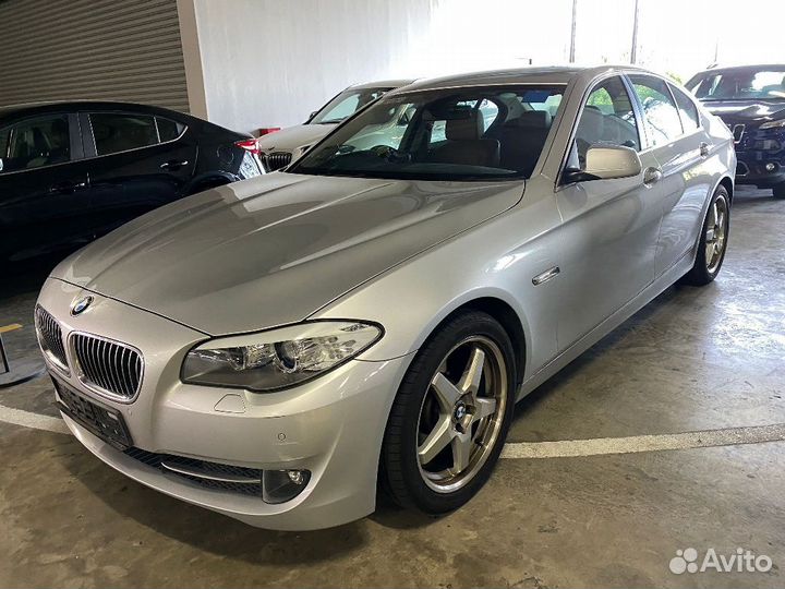 В разборе BMW 528i (F10) 2013г. 2,0л