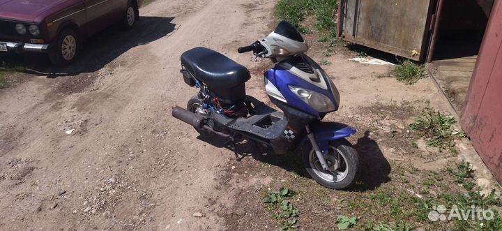 Скутер 139 qmb