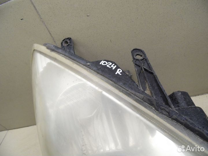 Фара правая MK 2008