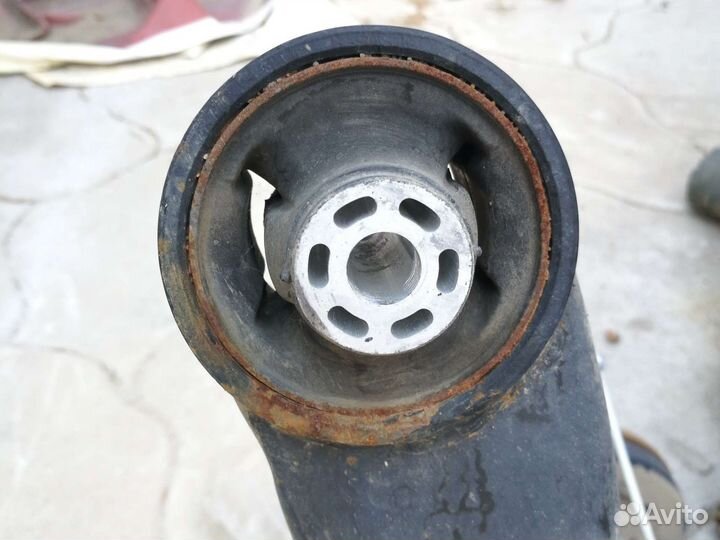 Задняя балка в сборе Toyota yaris/vitz