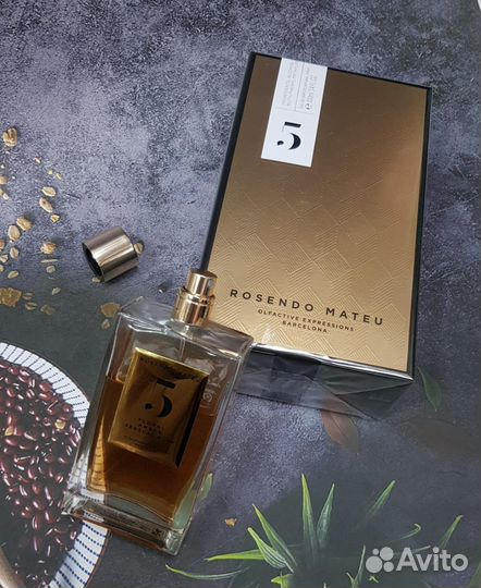 Rosendo Mateu 5 Floral, Amber, Sensual Musk