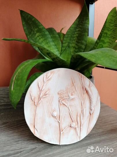 Гипсовое панно барельеф