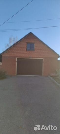 Секционные ворота