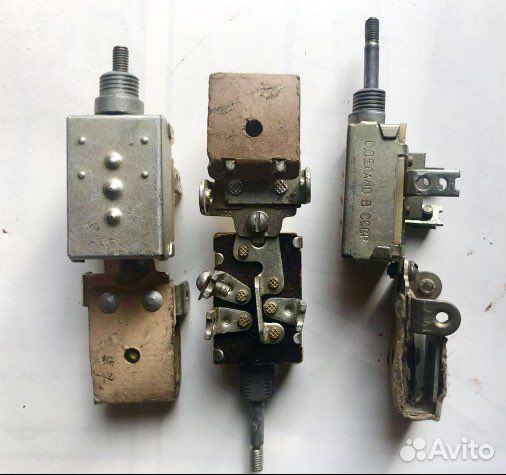 Переключатель П300