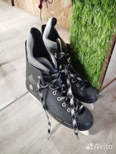 Коньки хоккейные 43 размер