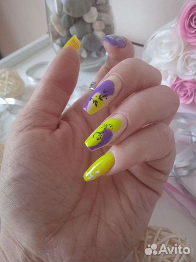 Наращивание ногтей