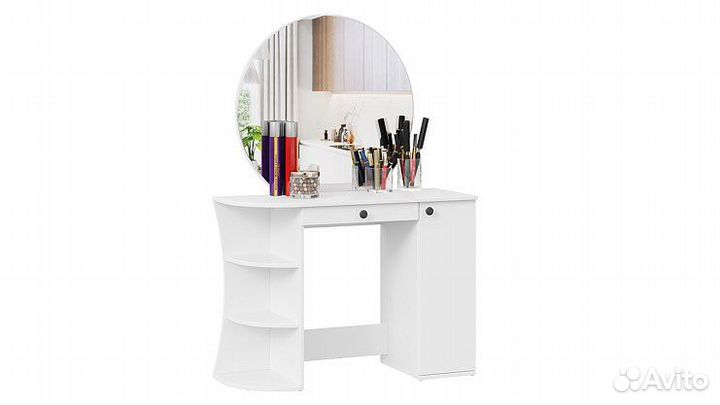 Туалетный столик