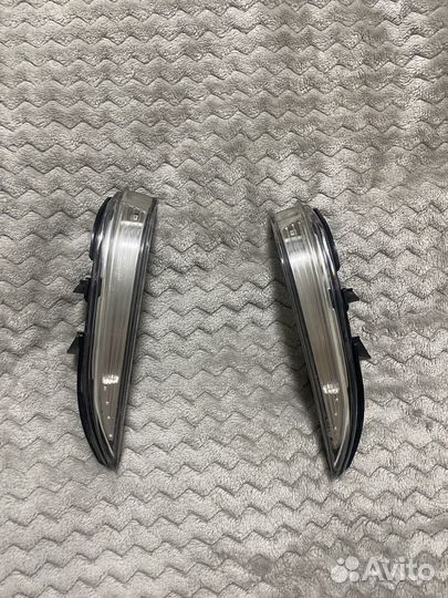 Повторитель поворота в зеркало LADA vesta