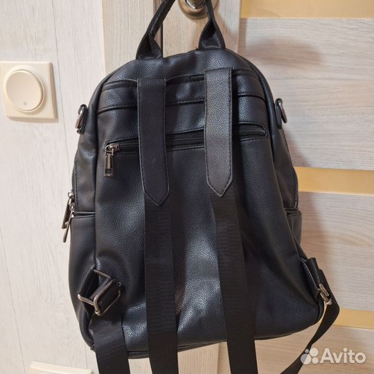 Рюкзак женский кожаный черный