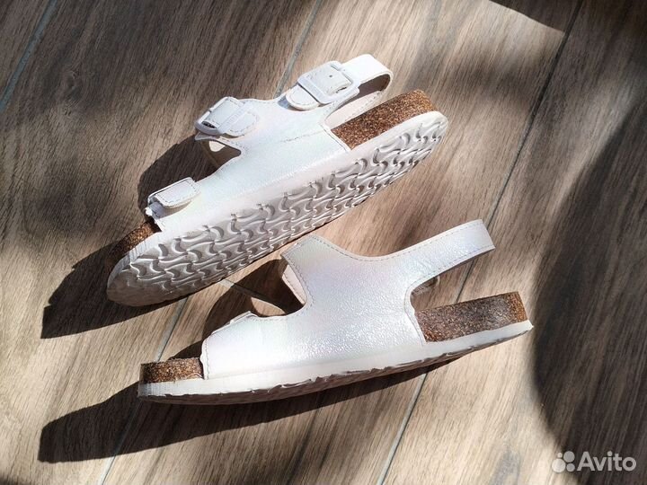 Сандалии для девочки