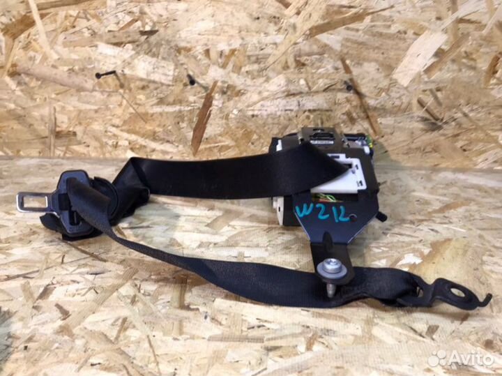 Ремень безопасности передний левый Mercedes-Benz E