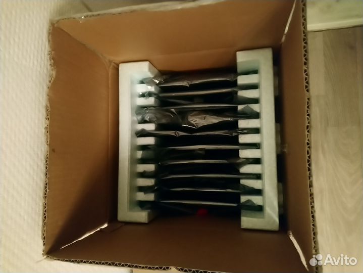 Лот из 29 матриц IPS