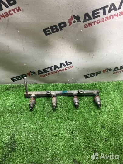 Топливная рейка с форсунками Chevrolet Lacetti