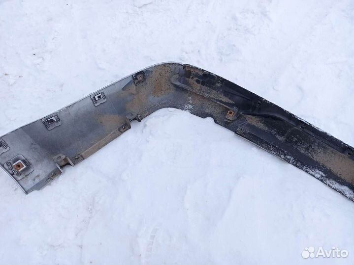 Тюнинг накладка на задний бампер Toyota LC200