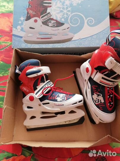 Хоккейные коньки bauer