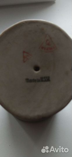 Статуэтка фарфоровая